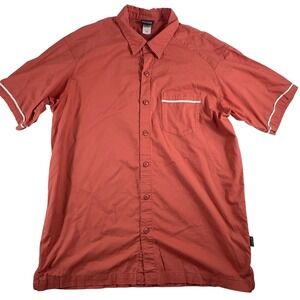 Patagonia Shirt Men's Large L Coral Peach White Pocket‎ Button Up Short Sleeve